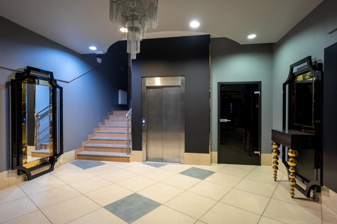 Hotel Lord Gorlice Esterno foto