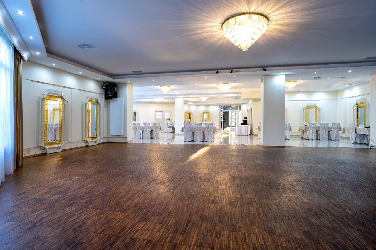 Hotel Lord Gorlice Esterno foto